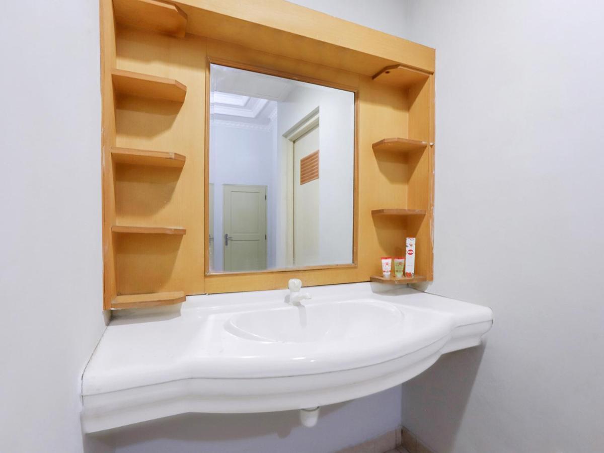 Capital O 297 45 Residence Jakarta Eksteriør bilde